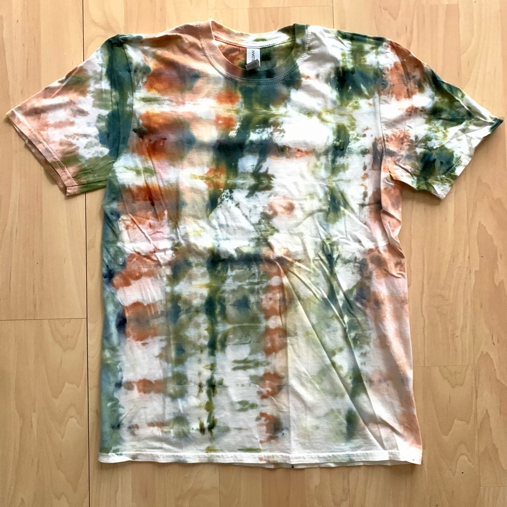 TIE DYE TSHIRT